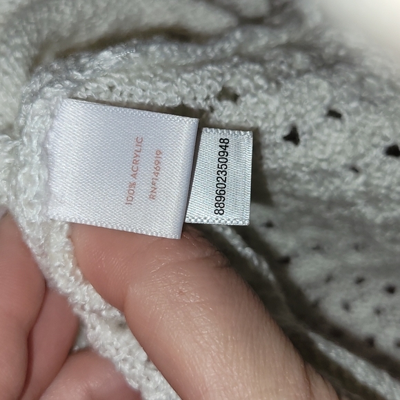 Lauren Conrad Bell sleeve top - Picture 4 of 6